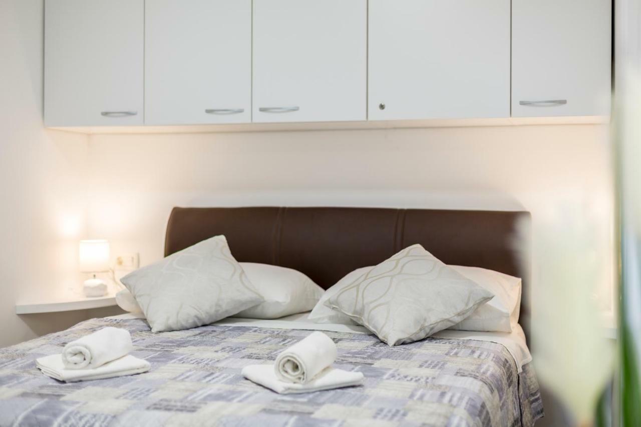 Studio Apartment Nikol Split Exterior photo