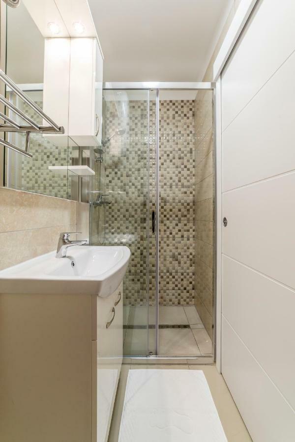 Studio Apartment Nikol Split Exterior photo